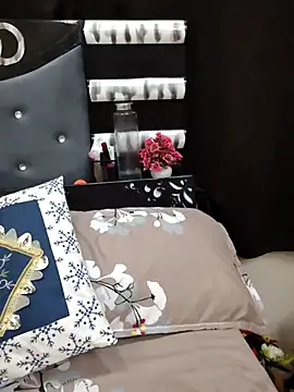 Suhana Darling online show from 02.15.26