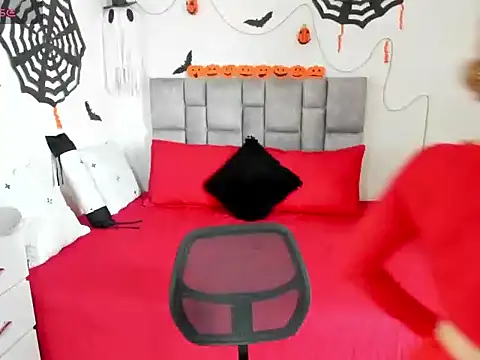 angie blondies online show from 10.25.25