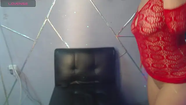 Snapshot of sexcouple_sin chatting on 04.21.26 sexcouple sin online show from 04.21.26