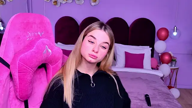 SweetyLicky online show from 11.21.25