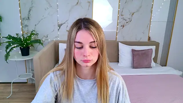 SweetyLicky online show from 05.08.26