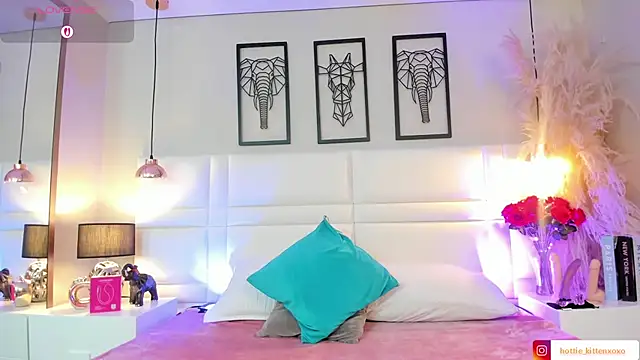 Viollet xoxo online show from 11.13.25