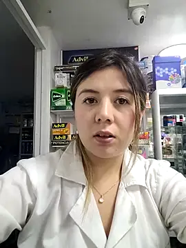 Snapshot of Sophie_del_Castillo chatting on 11.16.25 Sophie del Castillo online show from 11.16.25