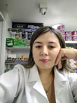 Snapshot of Sophie_del_Castillo chatting on 01.17.26 Sophie del Castillo online show from 01.17.26