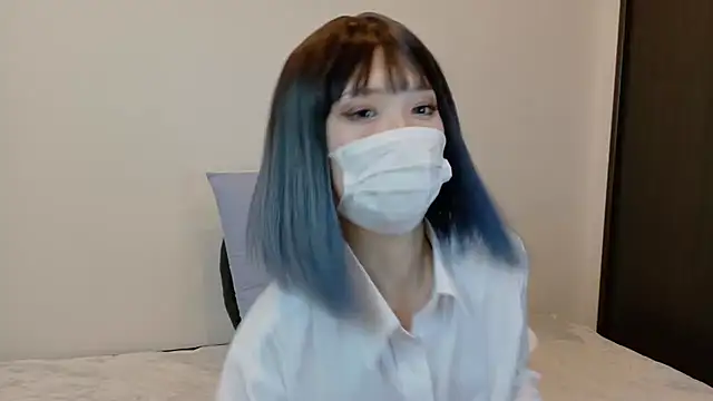 Snapshot of sarina_at chatting on 02.16.26 sarina at online show from 02.16.26