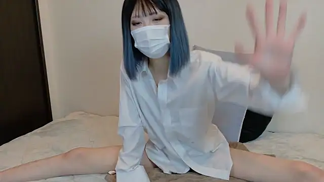 Snapshot of sarina_at chatting on 03.06.26 sarina at online show from 03.06.26