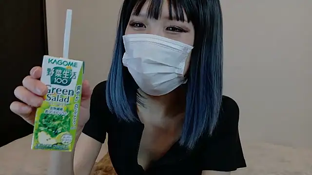 Snapshot of sarina_at chatting on 03.13.26 sarina at online show from 03.13.26