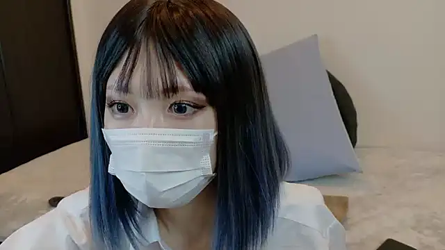 Snapshot of sarina_at chatting on 03.17.26 sarina at online show from 03.17.26