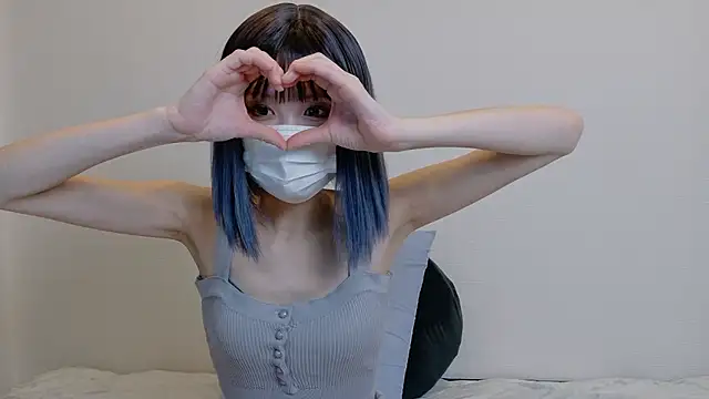 sarina at online show from 04.28.26