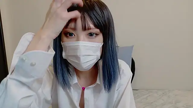 Snapshot of sarina_at chatting on 05.06.26 sarina at online show from 05.06.26