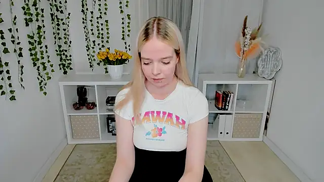 BellaMontgomery online show from 06.19.26