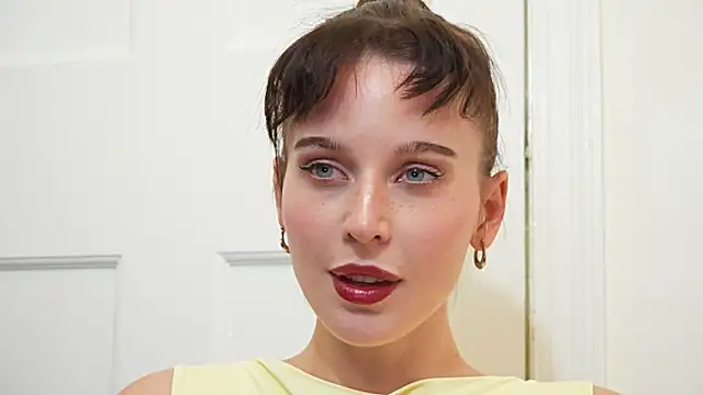 Snapshot of ellaa91 chatting on 11.03.25 ellaa91 online show from 11.03.25