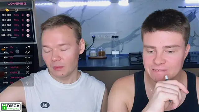 Snapshot of holy_eggs_02 chatting on 11.06.25 holy eggs 02 online show from 11.06.25