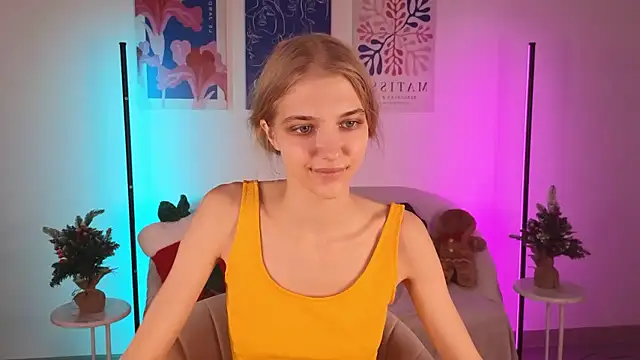 4example Chloe online show from 01.11.26