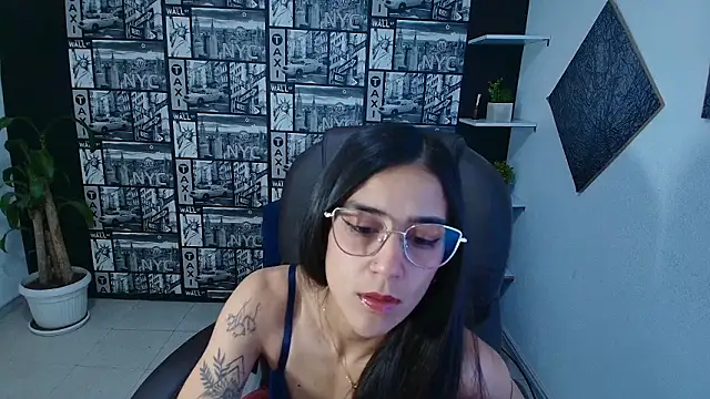 Snapshot of DanielaMonroe chatting on 01.13.26 DanielaMonroe online show from 01.13.26