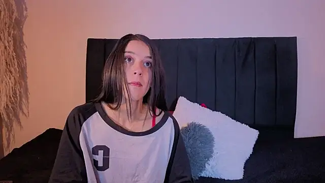 Snapshot of DanielaMonroe chatting on 01.15.26 DanielaMonroe online show from 01.15.26