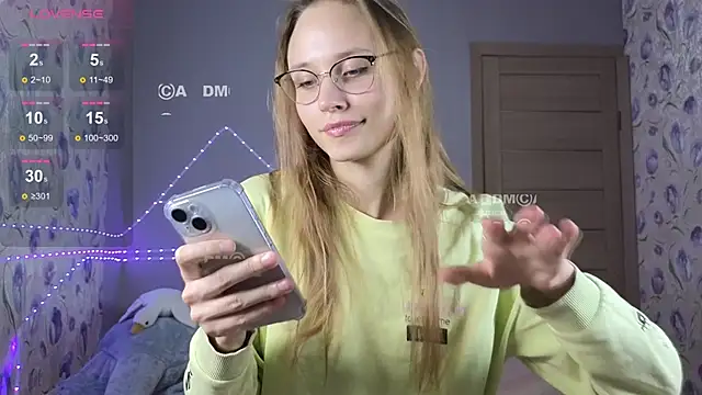 Snapshot of Armurra15 chatting on 09.25.25 Armurra15 online show from 09.25.25