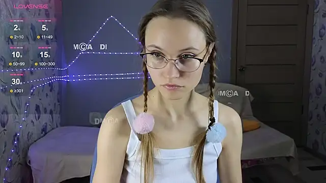 Snapshot of Armurra15 chatting on 10.23.25 Armurra15 online show from 10.23.25