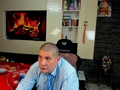 Snapshot of SpartacusDaddy48 chatting on 01.07.26 SpartacusDaddy48 online show from 01.07.26