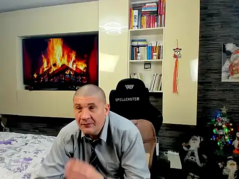 SpartacusDaddy48 online show from 02.18.26