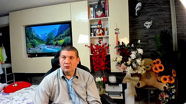 SpartacusDaddy48 online show from 05.13.26