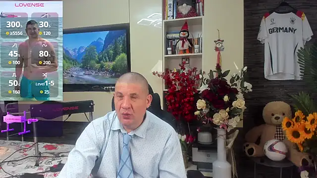 SpartacusDaddy48 online show from 06.17.26