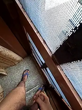 Snapshot of desir3dlund chatting on 09.14.25 desir3dlund online show from 09.14.25