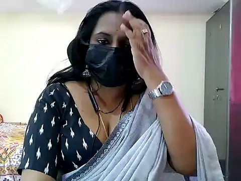 Snapshot of ammu1990 chatting on 06.12.26 ammu1990 online show from 06.12.26