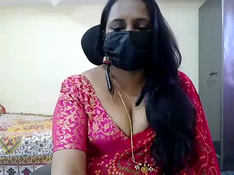 Snapshot of ammu1990 chatting on 06.15.26 ammu1990 online show from 06.15.26