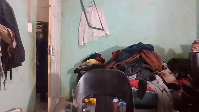 Snapshot of Nicky52 chatting on 11.10.25 Nicky52 online show from 11.10.25