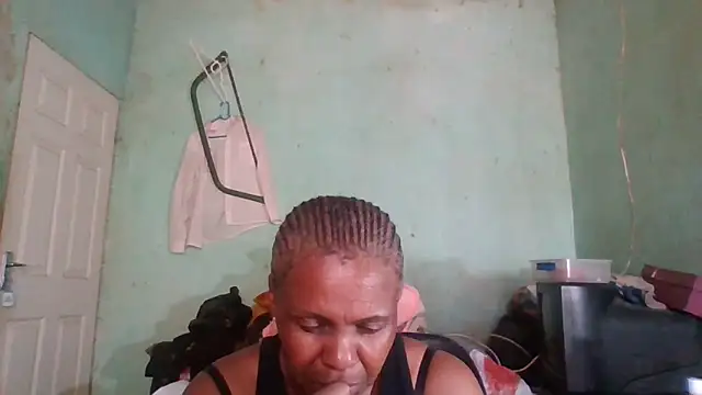 Snapshot of Nicky52 chatting on 11.24.25 Nicky52 online show from 11.24.25