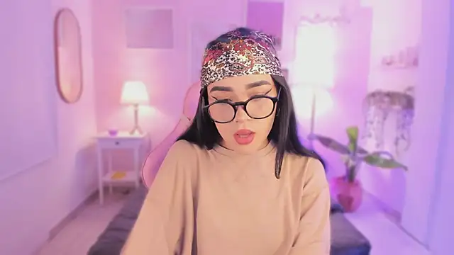 Snapshot of emma_soul1 chatting on 11.20.25 emma soul1 online show from 11.20.25