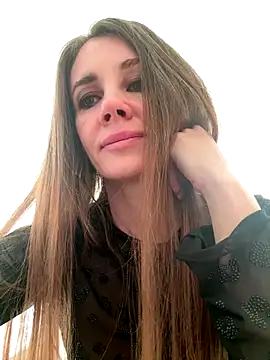 LucieMack online show from 10.30.25