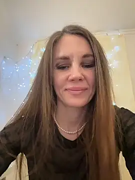 LucieMack online show from 11.24.25