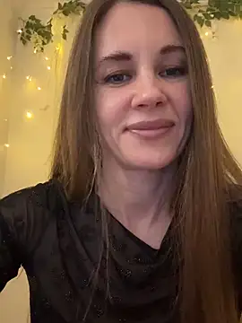 LucieMack online show from 03.18.26