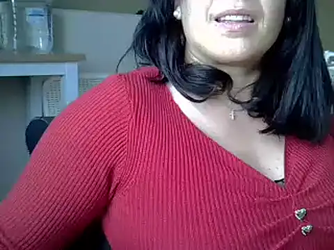 Snapshot of ITALIANASISIXX chatting on 05.19.26 ITALIANASISIXX online show from 05.19.26