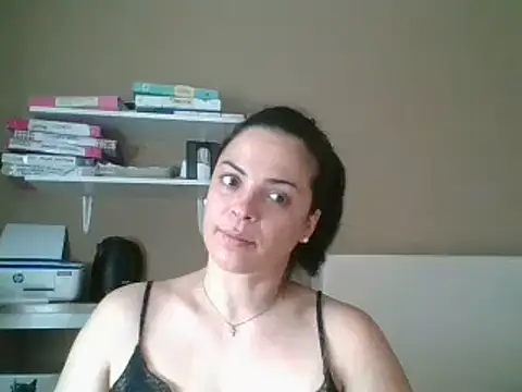Snapshot of ITALIANASISIXX chatting on 05.27.26 ITALIANASISIXX online show from 05.27.26