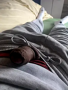 Snapshot of andrey1887 chatting on 10.28.25 andrey1887 online show from 10.28.25