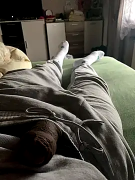 Snapshot of andrey1887 chatting on 11.29.25 andrey1887 online show from 11.29.25