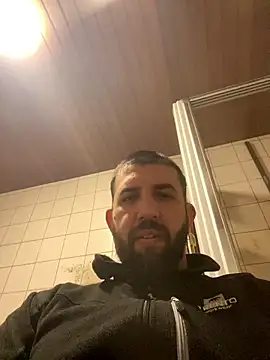 Snapshot of andrey1887 chatting on 01.13.26 andrey1887 online show from 01.13.26