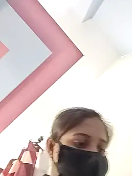 Snapshot of Ruhi_07 chatting on 11.13.25 Ruhi 07 online show from 11.13.25