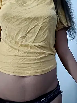 Snapshot of Ruhi_07 chatting on 11.14.25 Ruhi 07 online show from 11.14.25