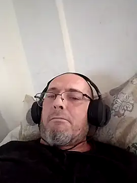 Snapshot of pakillobcn chatting on 11.25.25 pakillobcn online show from 11.25.25