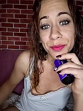 Snapshot of HotGinger66 chatting on 05.18.26 HotGinger66 online show from 05.18.26