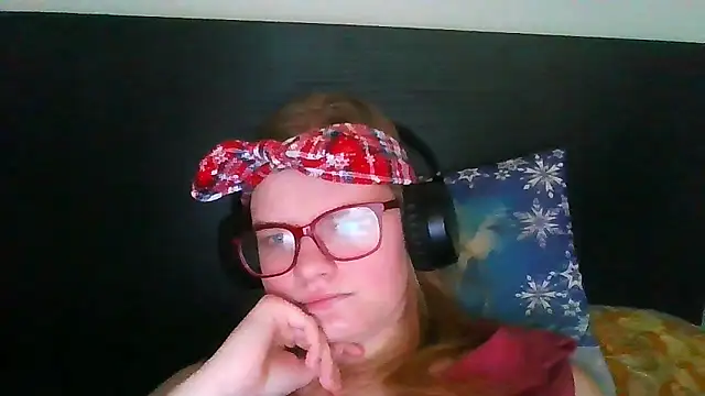 Moonolighta online show from 10.29.25