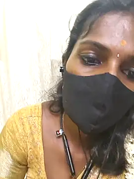 Snapshot of Honey_rosetamil chatting on 05.08.26 Honey rosetamil online show from 05.08.26