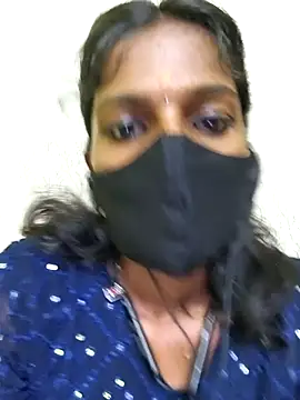 Snapshot of Honey_rosetamil chatting on 05.15.26 Honey rosetamil online show from 05.15.26