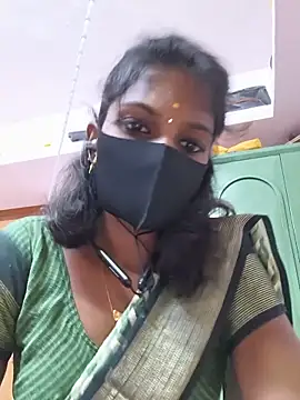 Snapshot of Honey_rosetamil chatting on 05.17.26 Honey rosetamil online show from 05.17.26