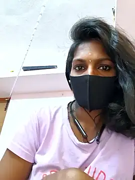 Snapshot of Honey_rosetamil chatting on 05.18.26 Honey rosetamil online show from 05.18.26