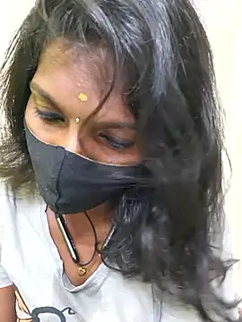 Snapshot of Honey_rosetamil chatting on 05.23.26 Honey rosetamil online show from 05.23.26